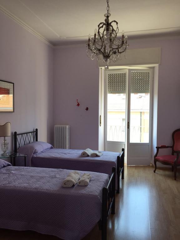 Affittacamere Del Viaggiatore Ancona Bagian luar foto